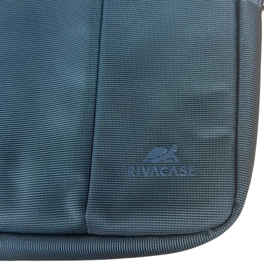 NWOT Rivacase Gray #8251 Notebook Laptop 17.3